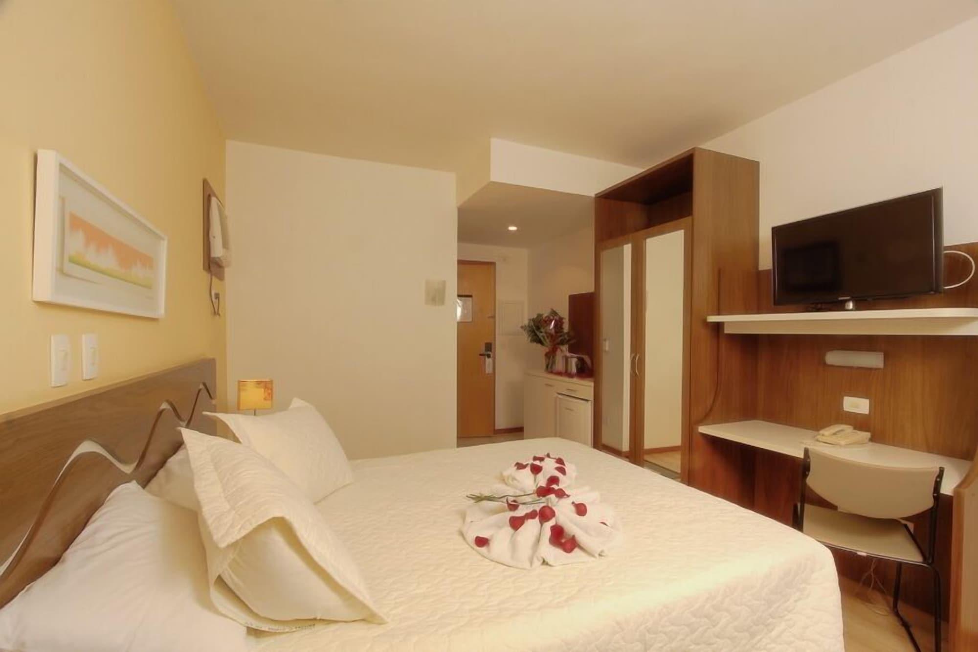 Bristol Centro Civico Curitiba Hotell Exteriör bild