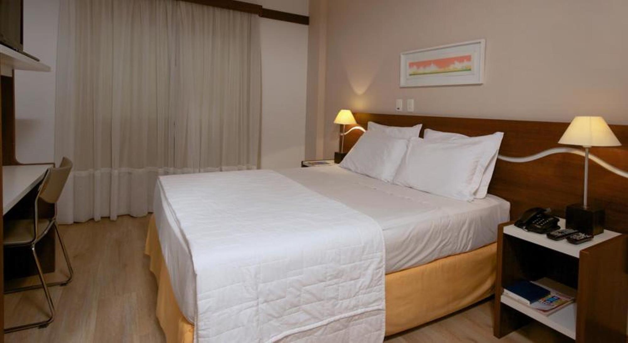 Bristol Centro Civico Curitiba Hotell Exteriör bild